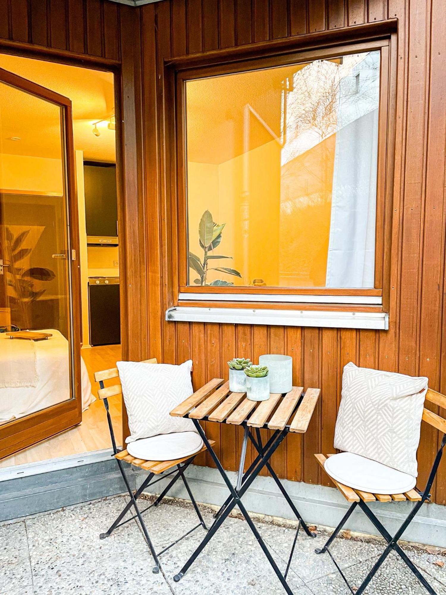 Schoenes Apartment Mit Terrasse Wurtzburgo Exterior foto